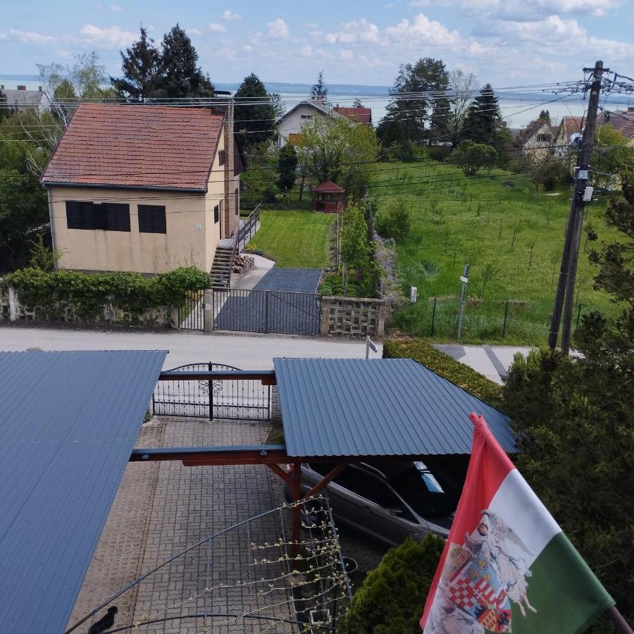 Anna Ilona Vendeghaz Hotel Badacsonytomaj Exterior photo