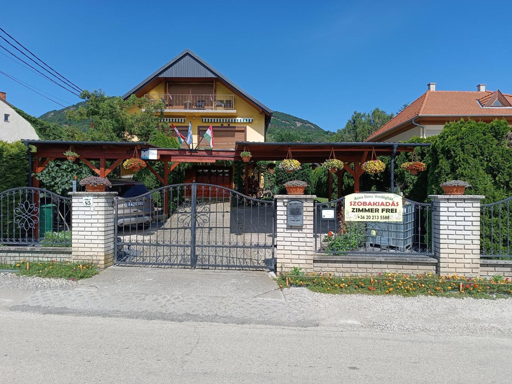 Anna Ilona Vendeghaz Hotel Badacsonytomaj Exterior photo