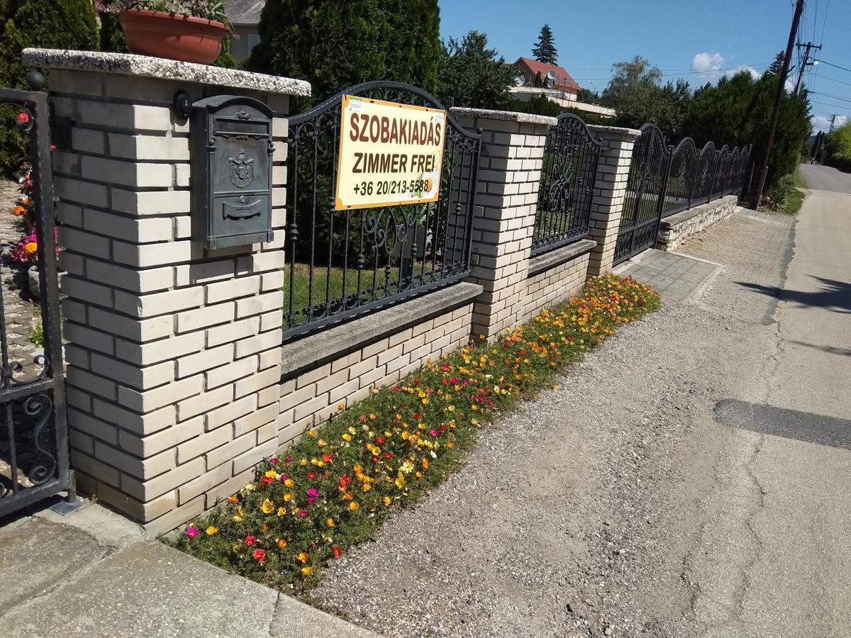 Anna Ilona Vendeghaz Hotel Badacsonytomaj Exterior photo